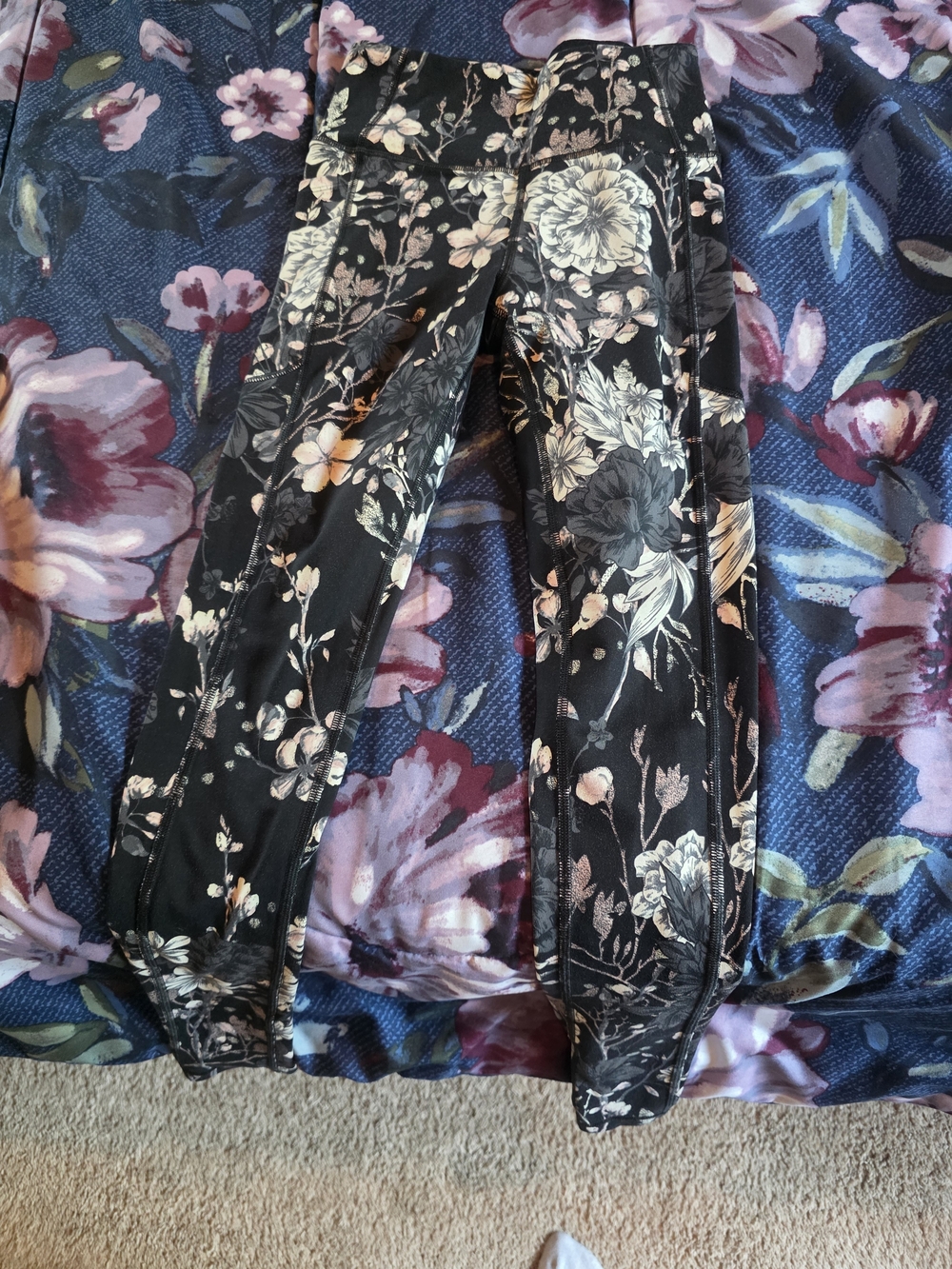 Victoria's Secret Black Floral Print Leggings
